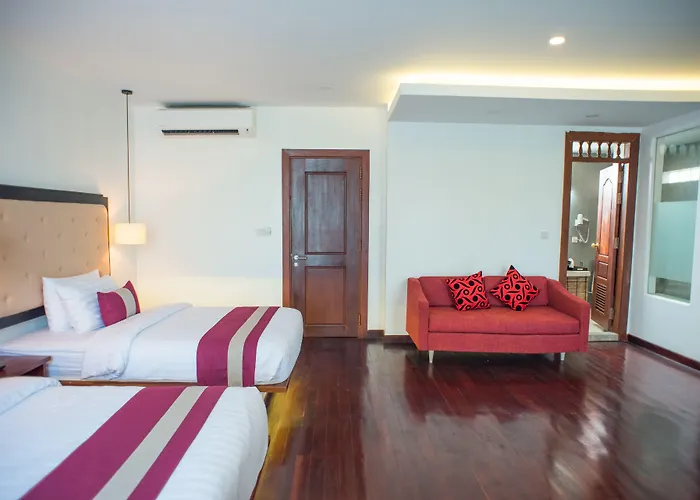 Hotel Naga Gate Boutique 4*