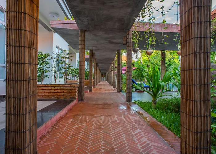Naga Gate Boutique