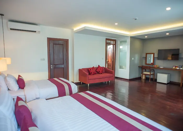 Hotel Naga Gate Boutique 4*