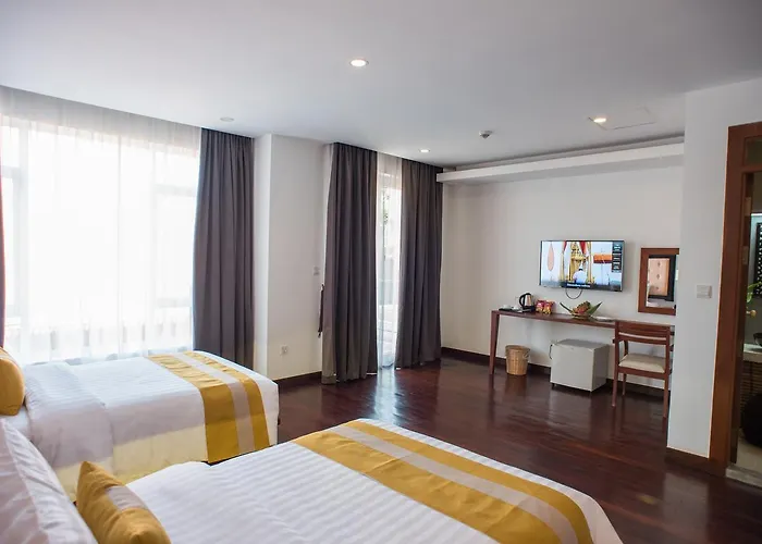 Naga Gate Boutique Hotel 4*